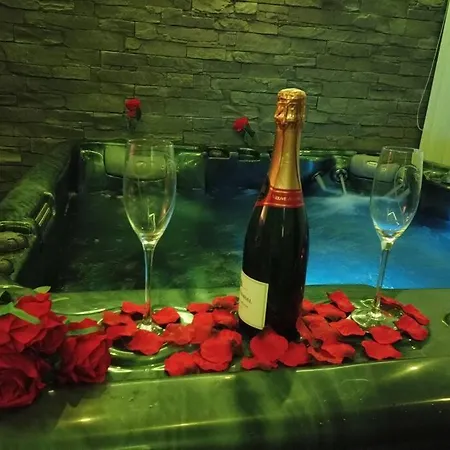 Superbe De 50 M2 Avec Jacuzzi